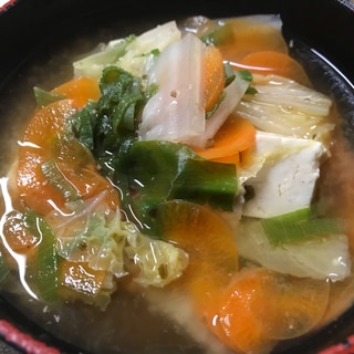 豆腐＆白菜＆ニンジンの味噌汁